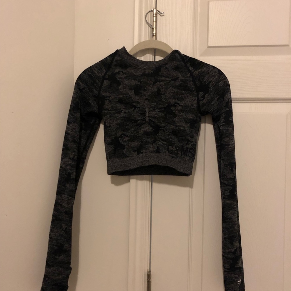 Camo seamless long sleeve crop top